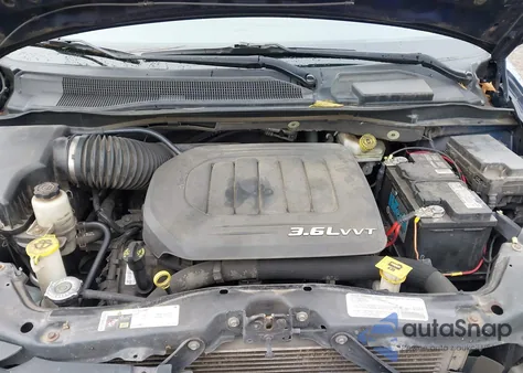 2013 Dodge Grand Caravan Sxt z USA, uszkodzony, nr VIN 2C4RDGCG8DR654835